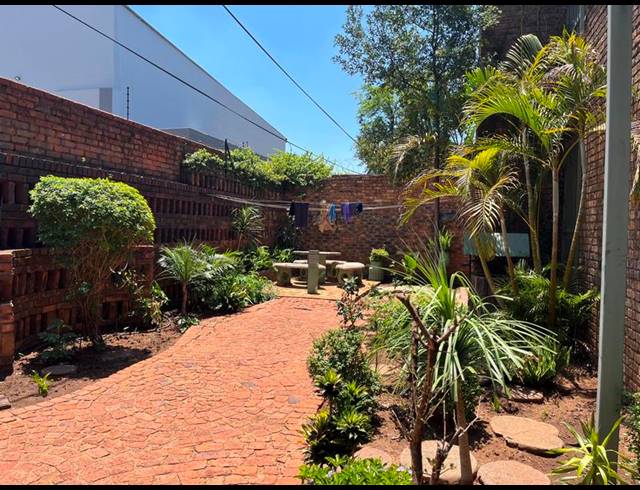 5 BEDROOM DUPLEX FOR SALE IN ARCADIA